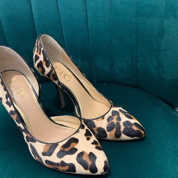 Shoes - Picture 5 of 5